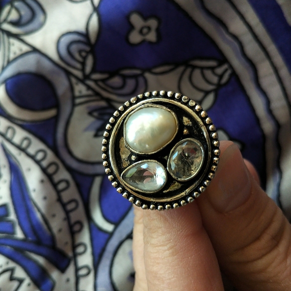 Sterling silver pearl and crystal ring sz. 7 - Picture 1 of 4